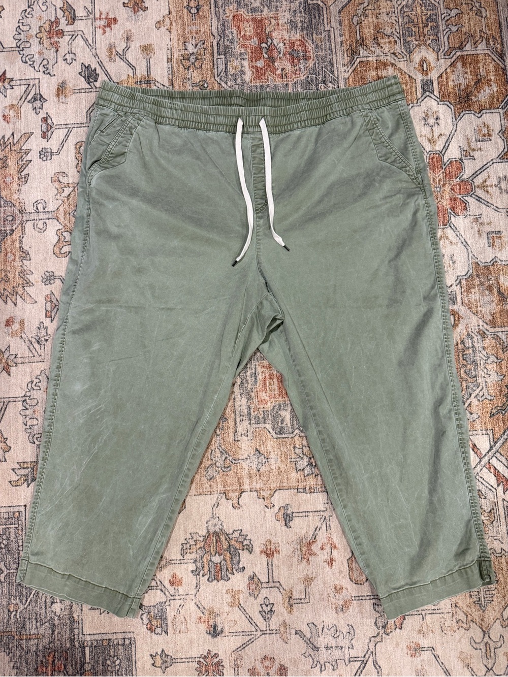 Lane Bryant Olive Green Drawstring Cropped Capri Pants Size 28